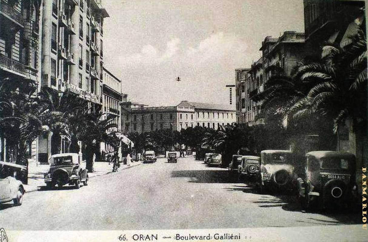 BG a- 093- Bd Gallieni.jpg